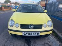 VOLKSWAGEN POLO