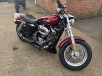 HARLEY-DAVIDSON Sportster