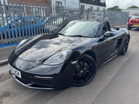 PORSCHE