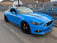 FORD MUSTANG
