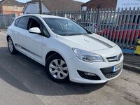 VAUXHALL ASTRA