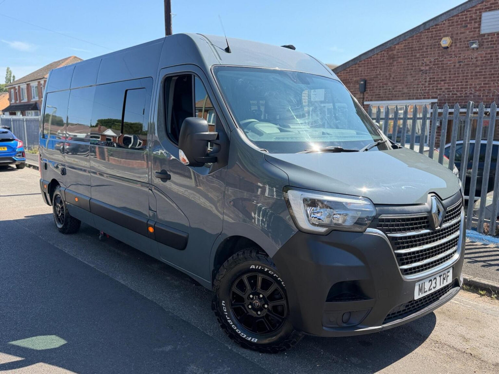 2023 Renault Master